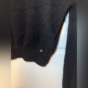 100% cashmere sweater